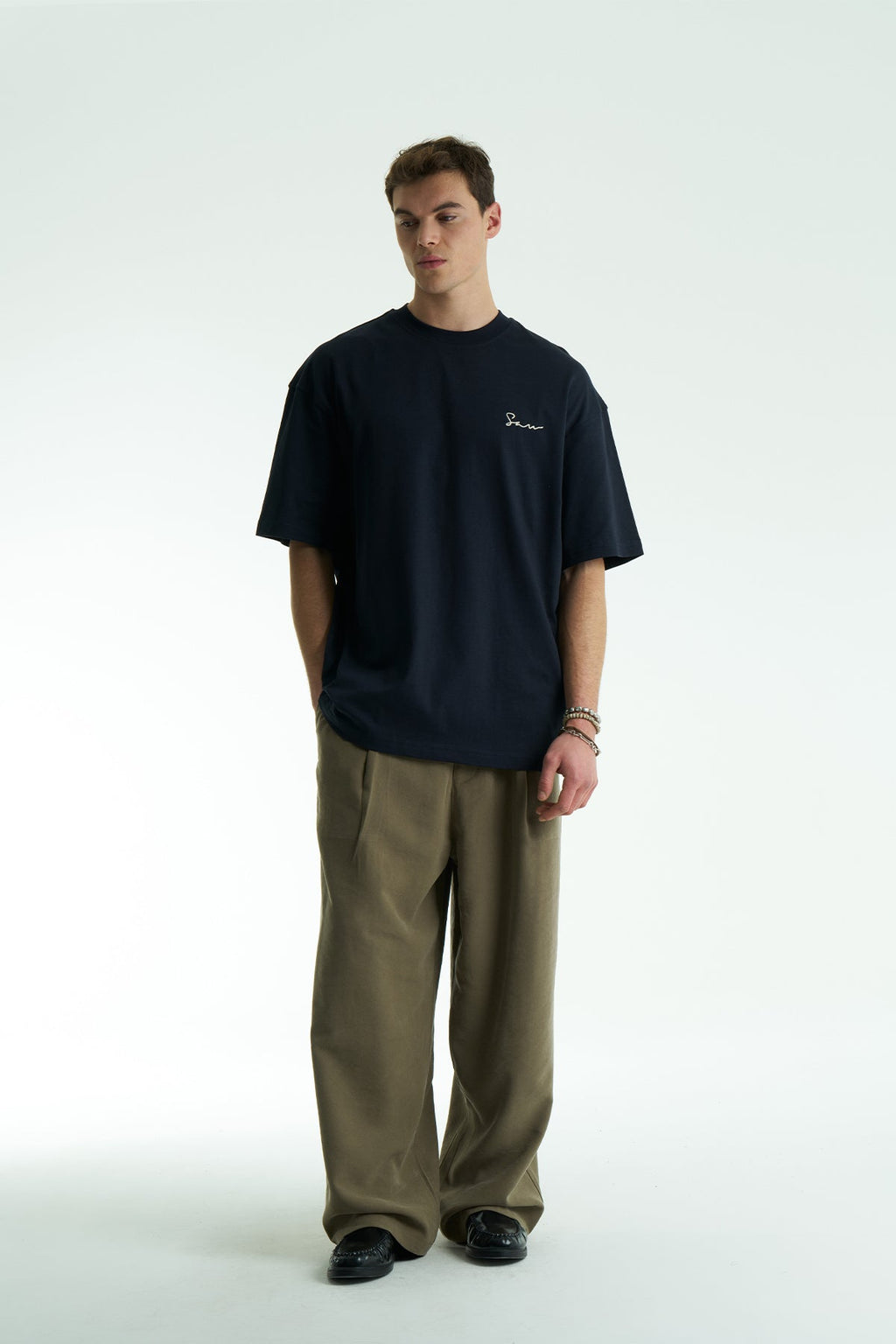 Oversized Artist Sketch Graphic T-Shirt